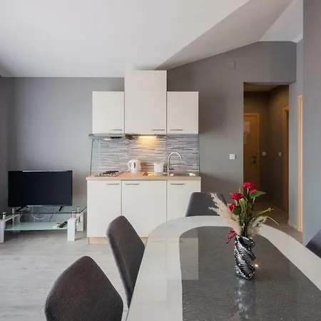 Apartament Apartman 5m *